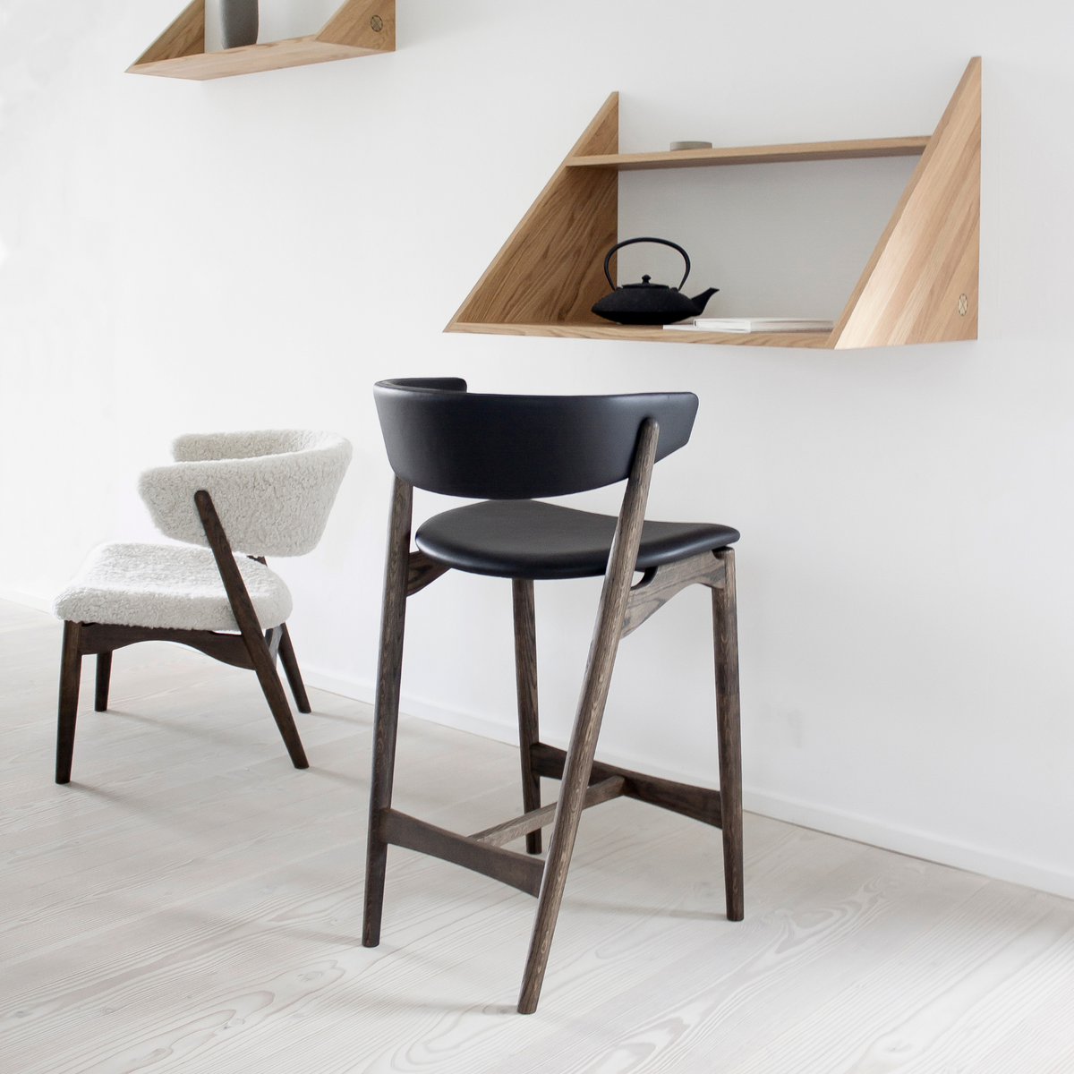 No7 Bar and Counterstool Fully Upholstered