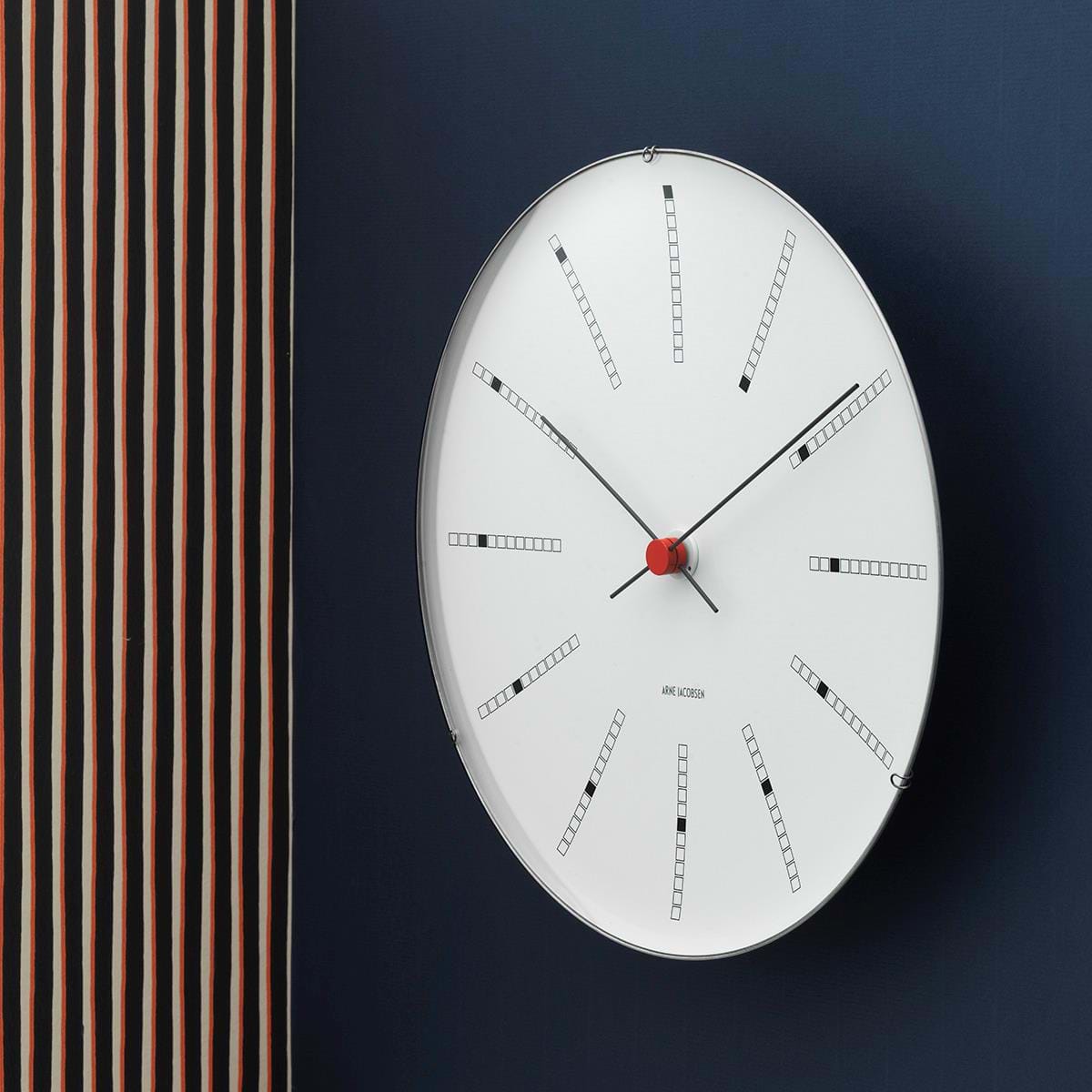 Arne Jacobsen Clocks Roman Wall Clock Ø21cm - Wall clocks 