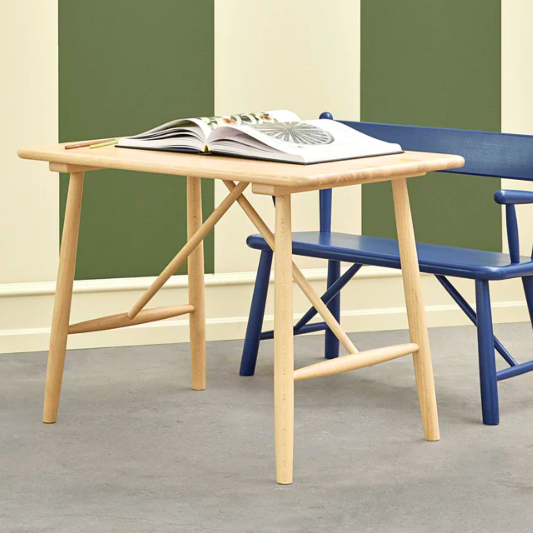 P10 Children´s Table