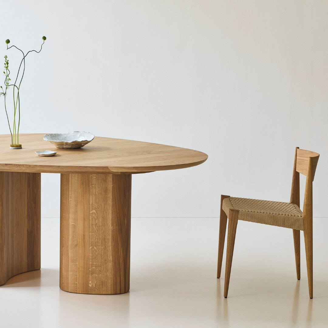 Tangent Table Round