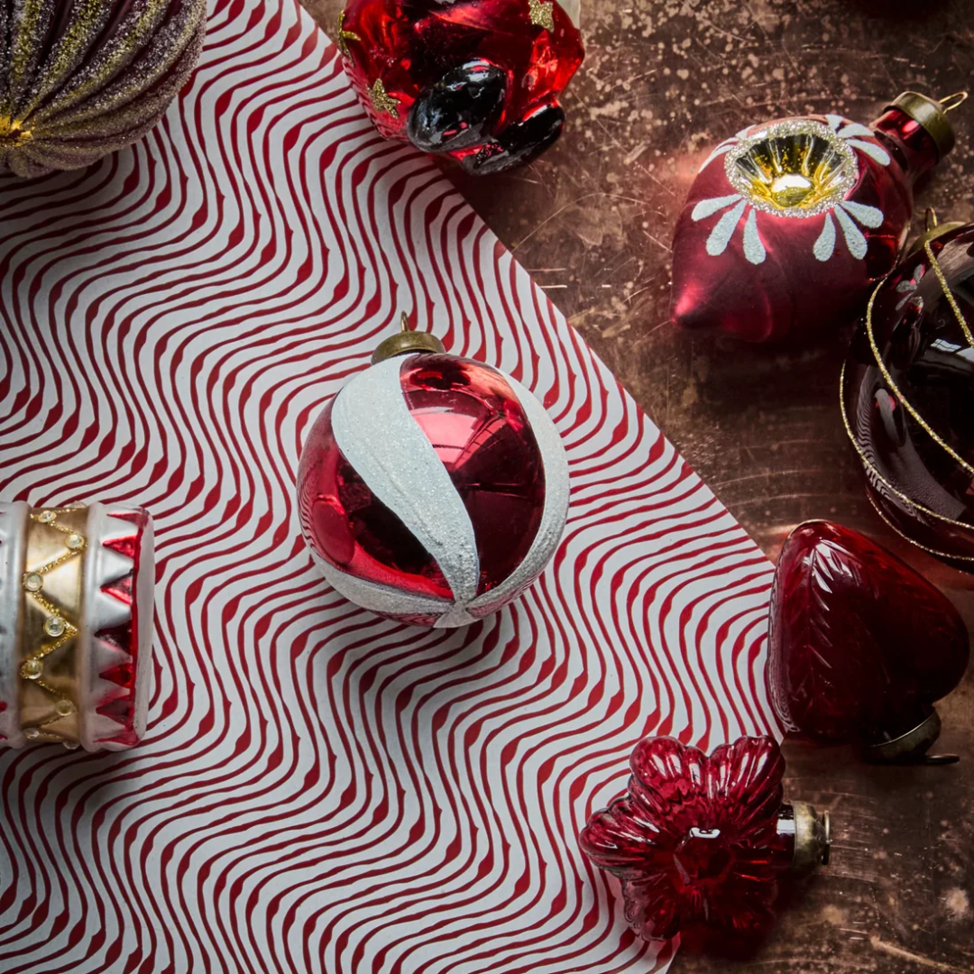 Twister Red & White 4 PCS