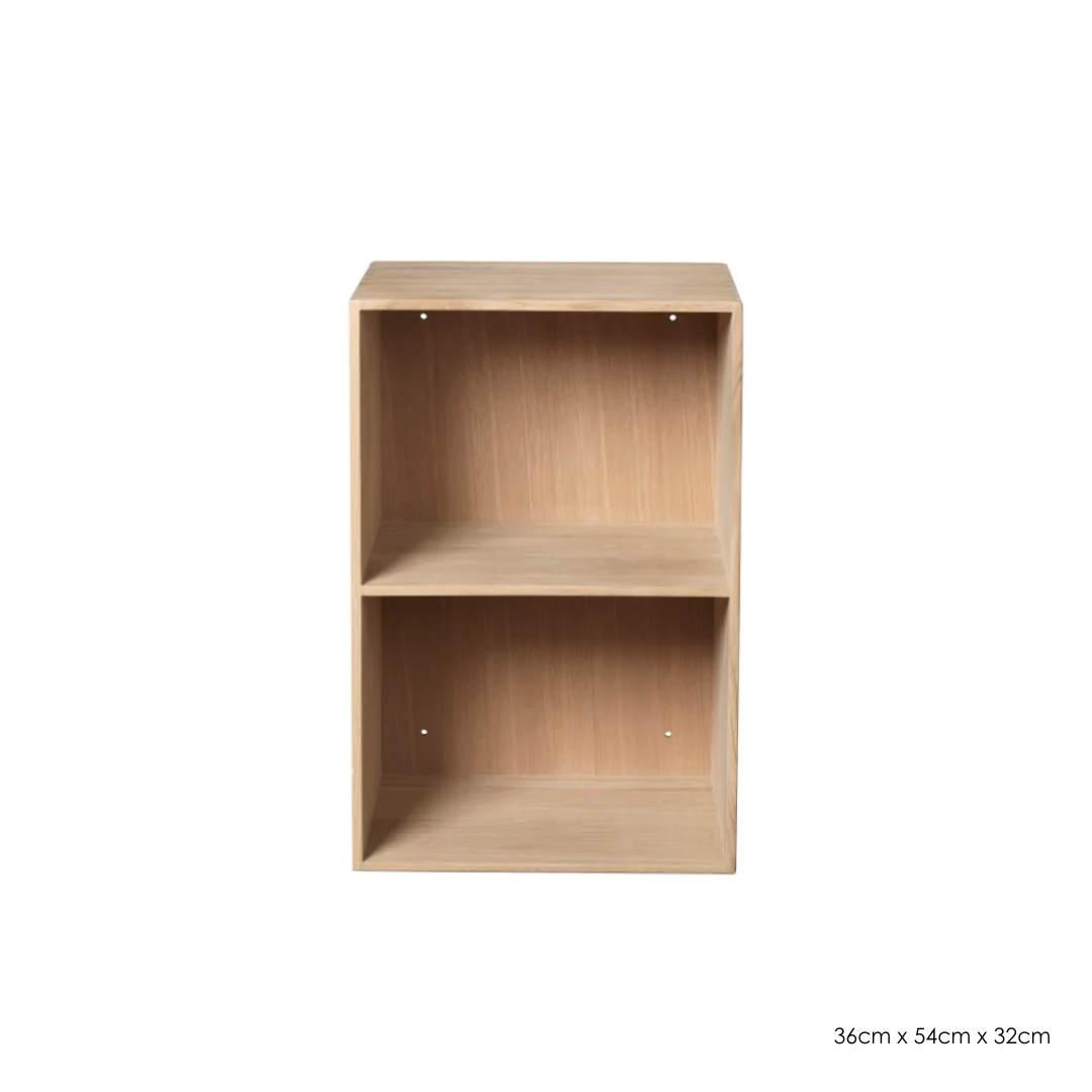 B98 Bookcase