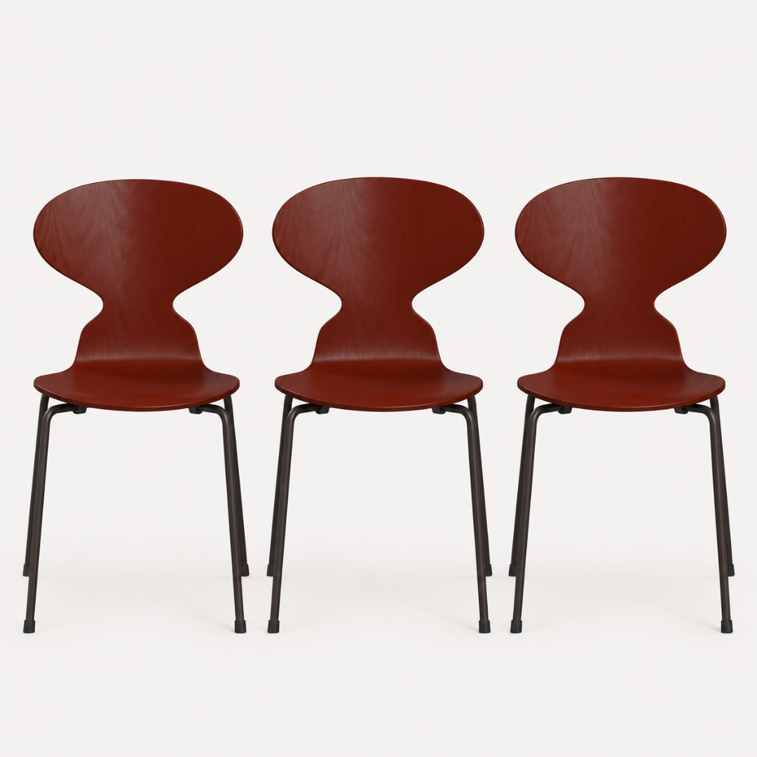 SAVE 30% - Ex-Display Montana Table & 3 Ant Chairs