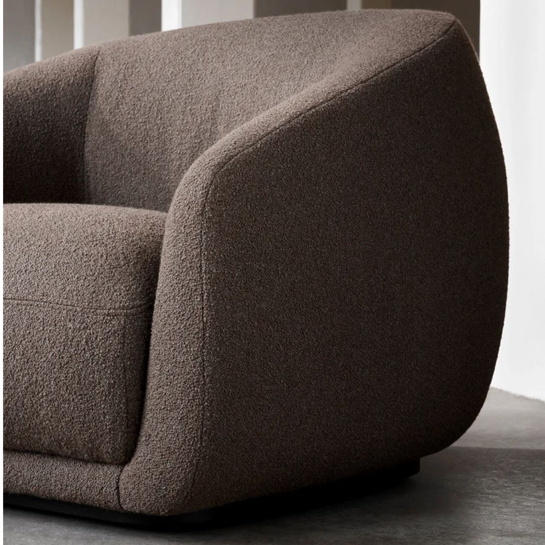 Montholon Lounge Chair Swivel with Return