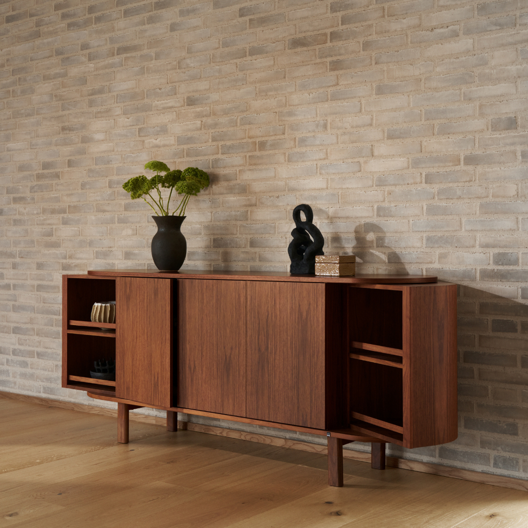 543 Sideboard