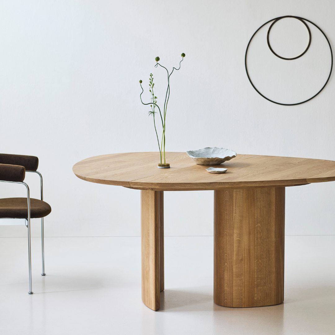 Tangent Table Round