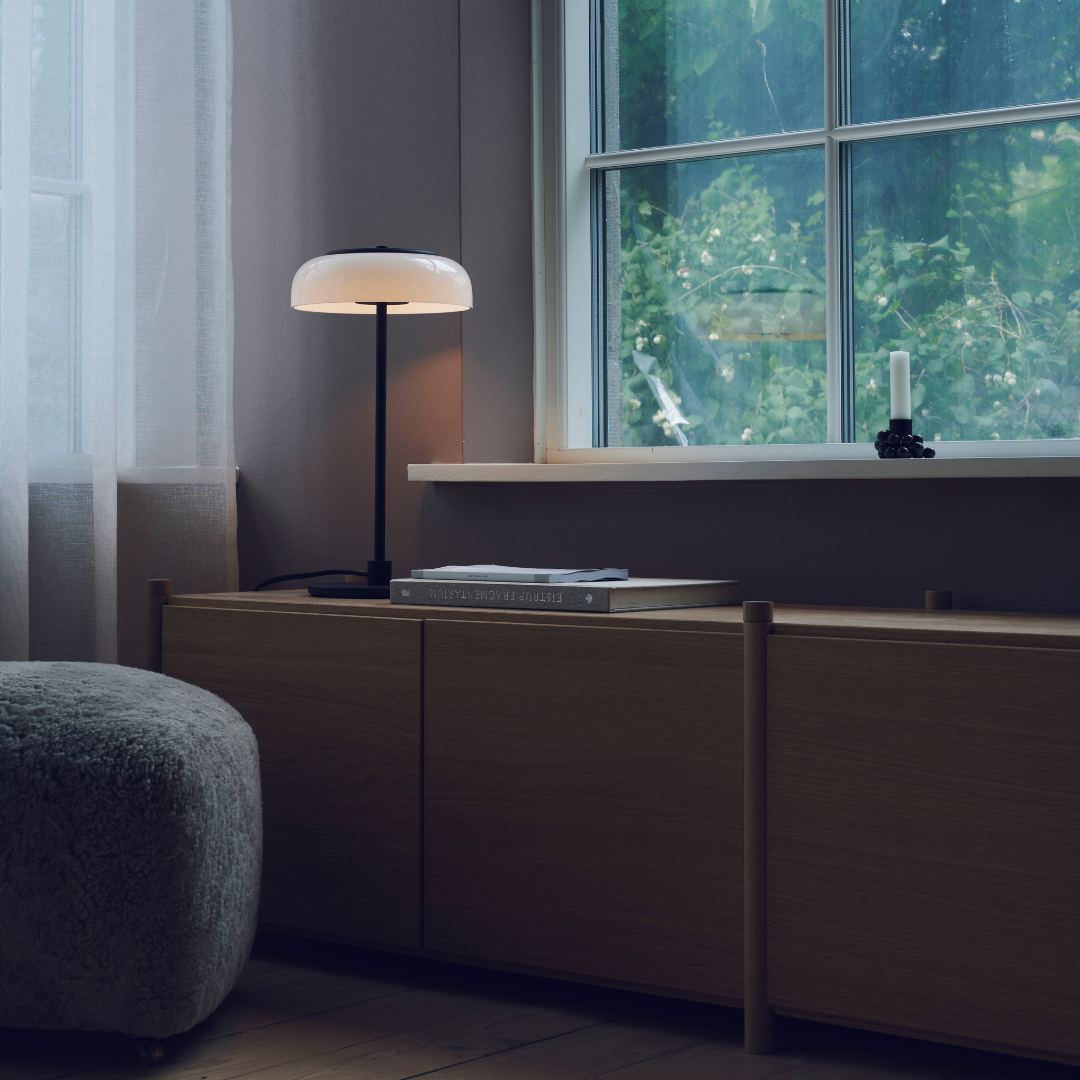 Blossi Table