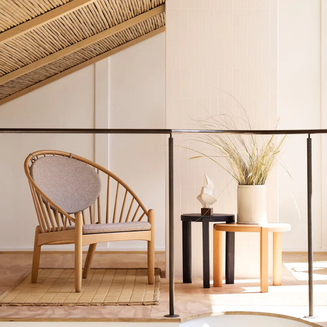 D108 Side And Coffee Table