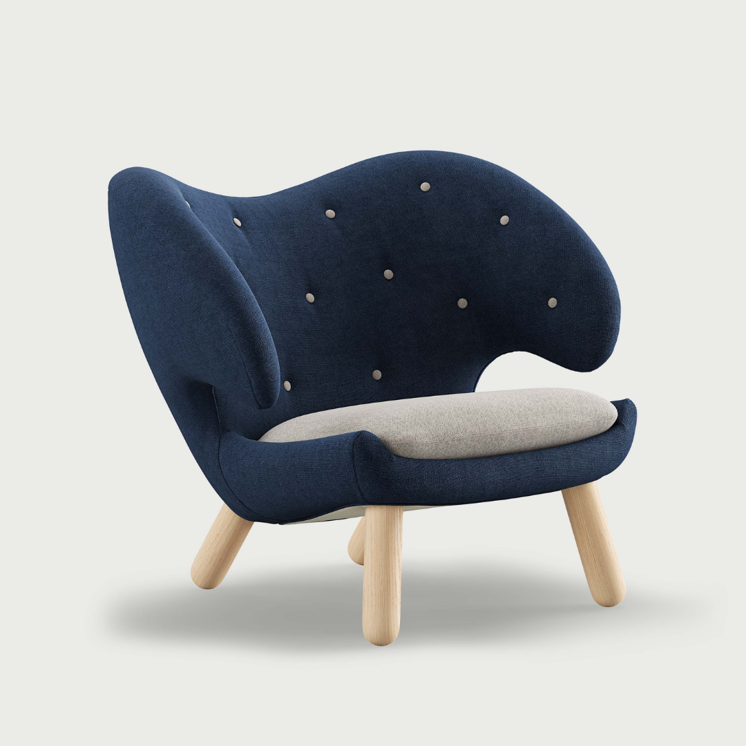 Pelican Chair with Buttons