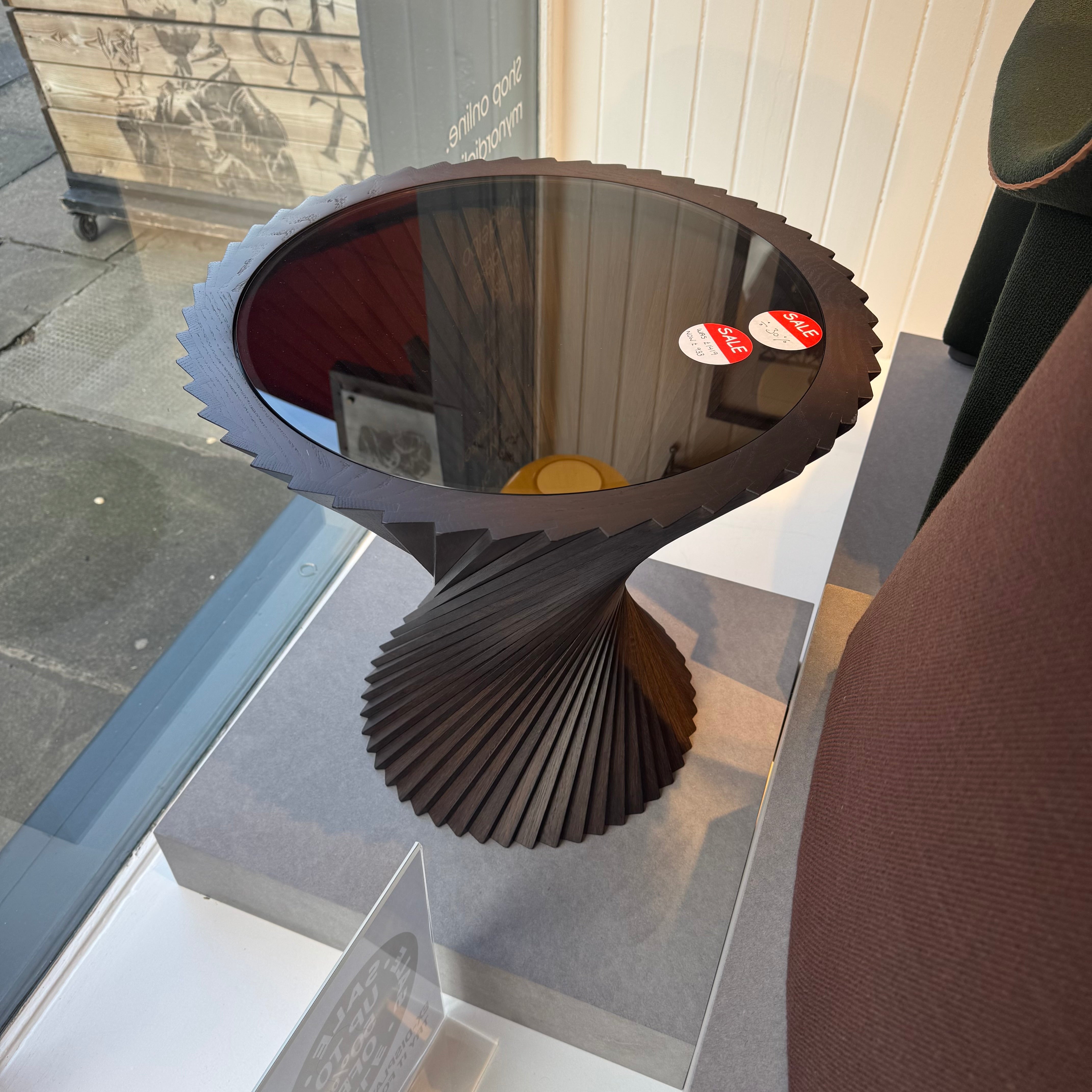 Save 30% - Hyperbel Side Table