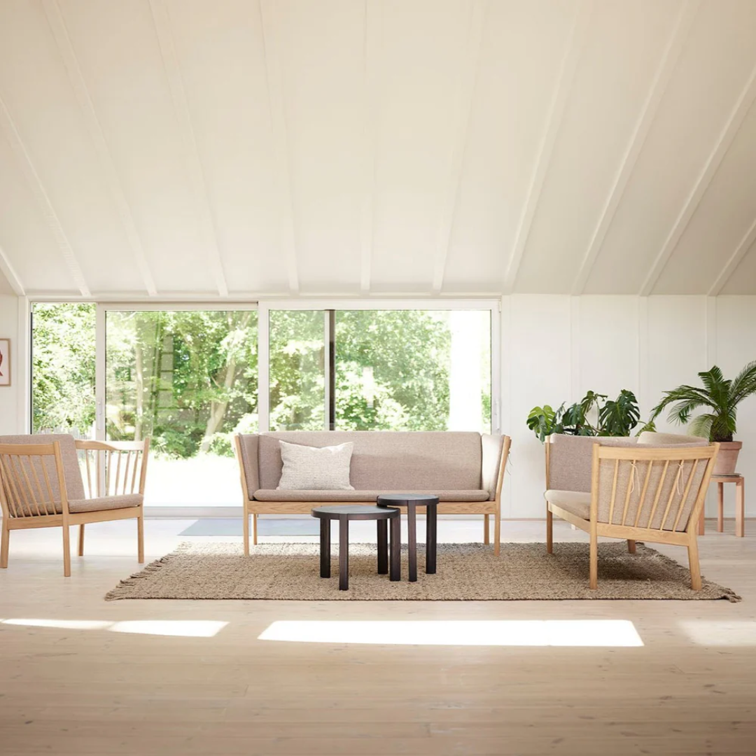 D108 Side And Coffee Table