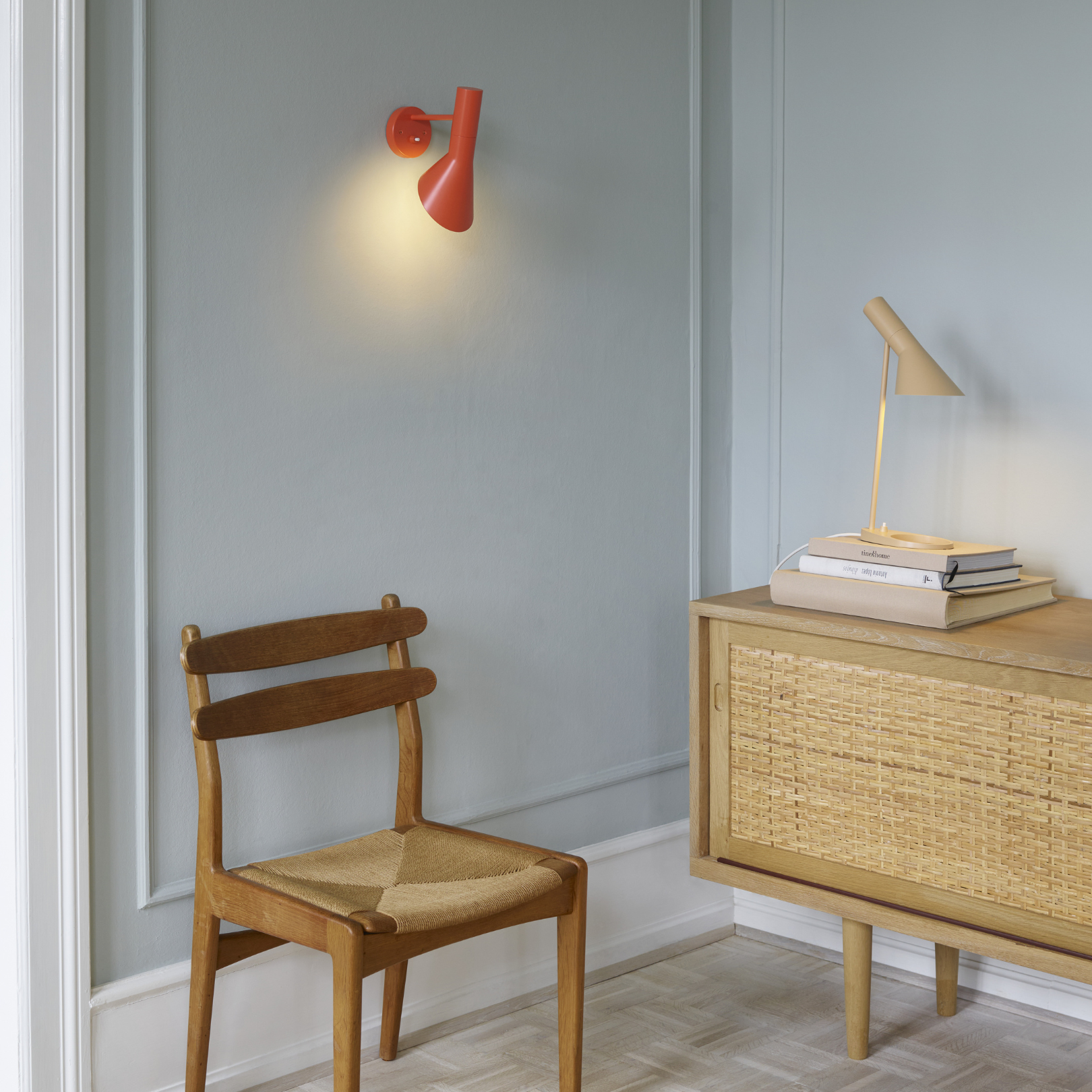 AJ Wall Lamp