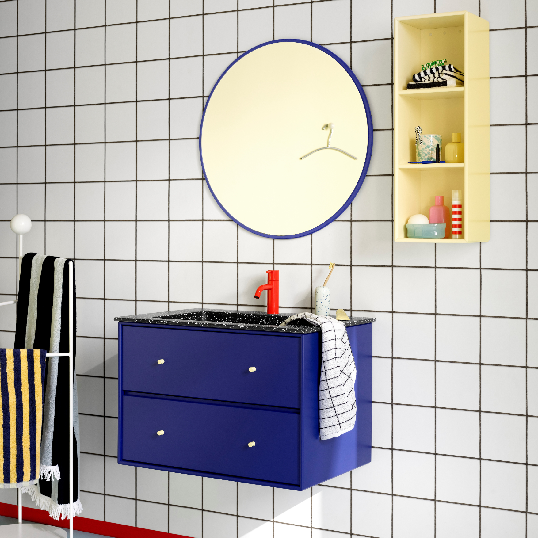 Montana Around Circular Mirror