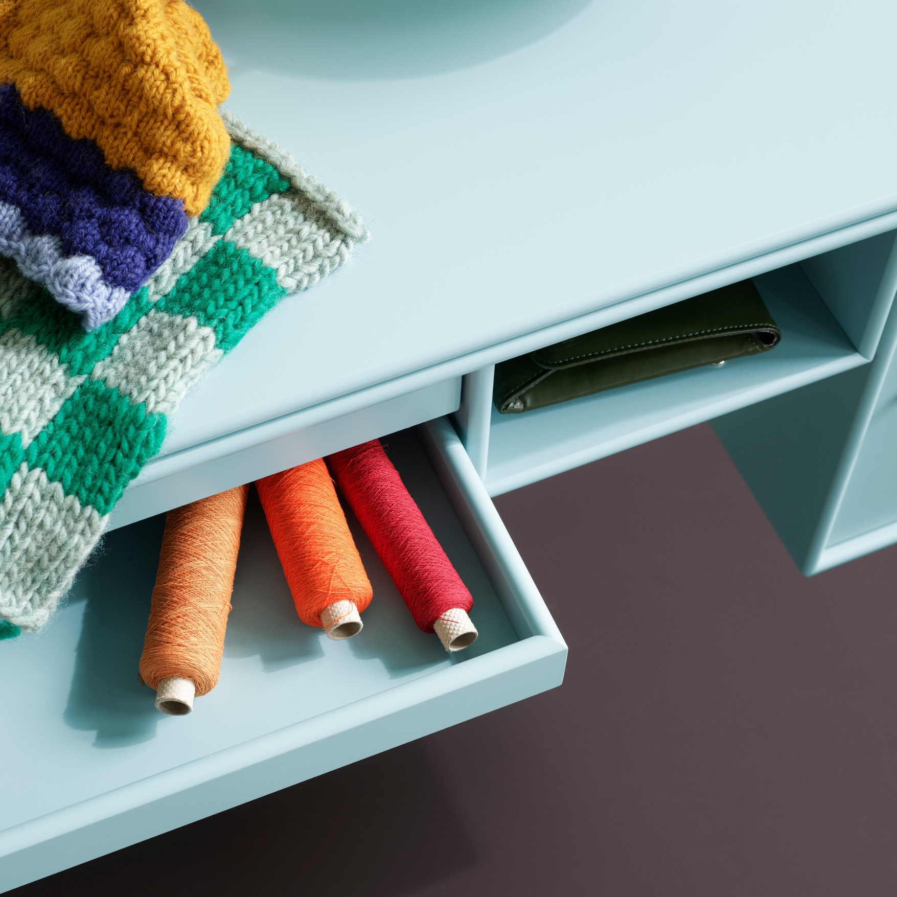 Montana Bureau Work Desk