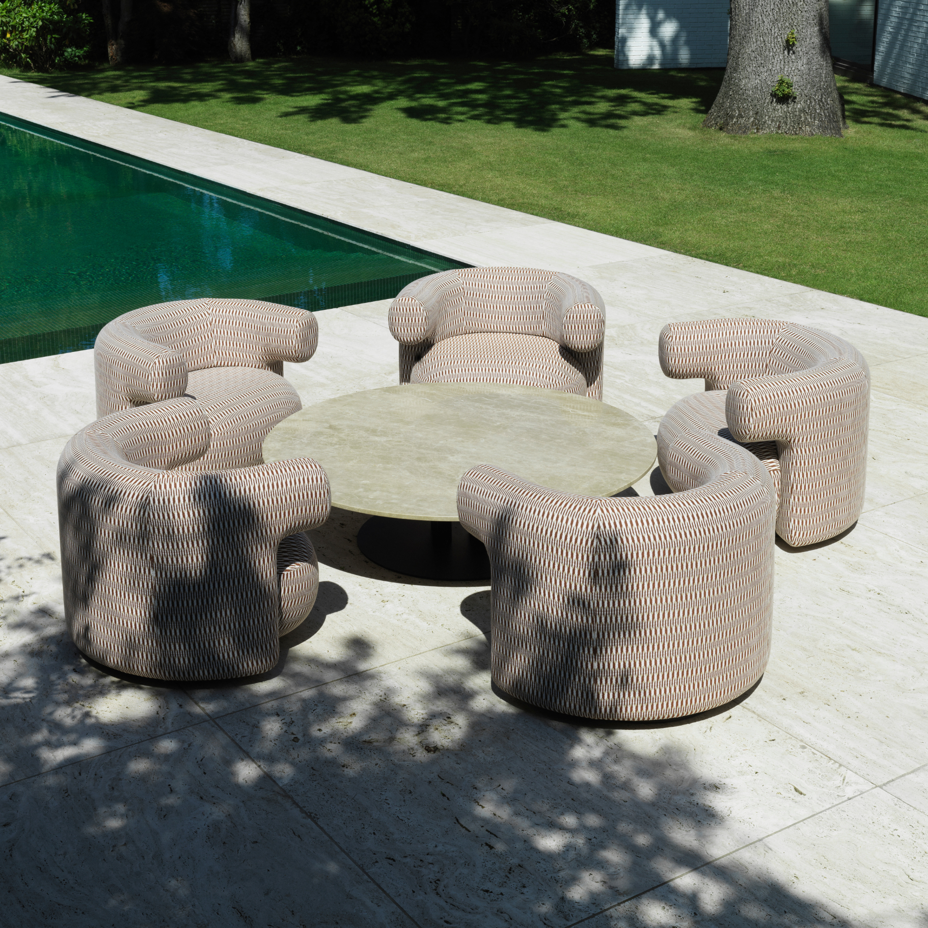 Burra Lounge Chair w/ Return Outdoor