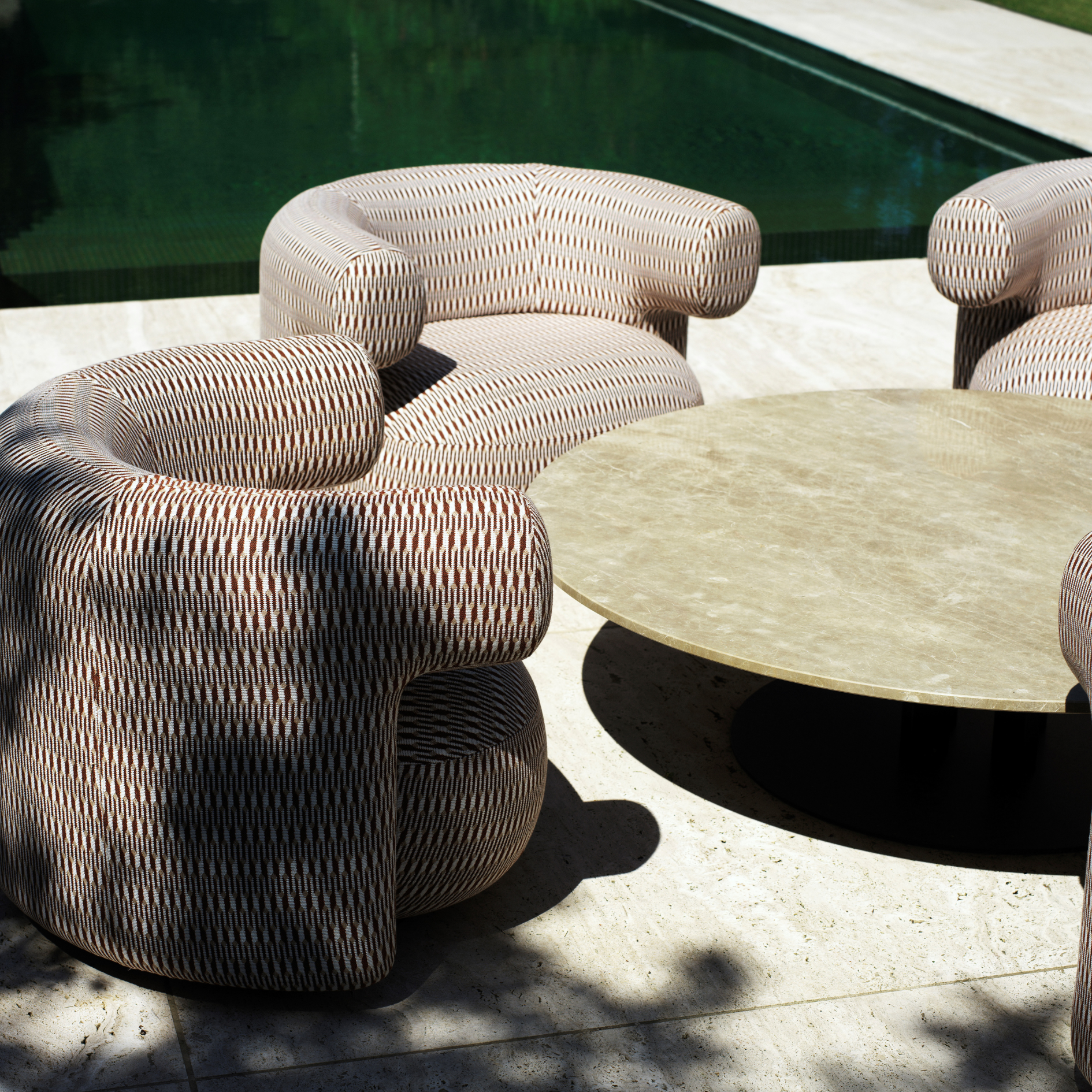 Burra Lounge Chair w/ Return Outdoor