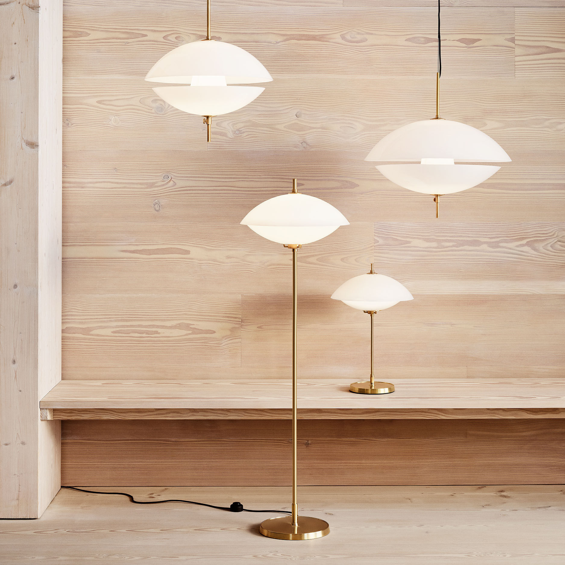 Clam Floor Lamp