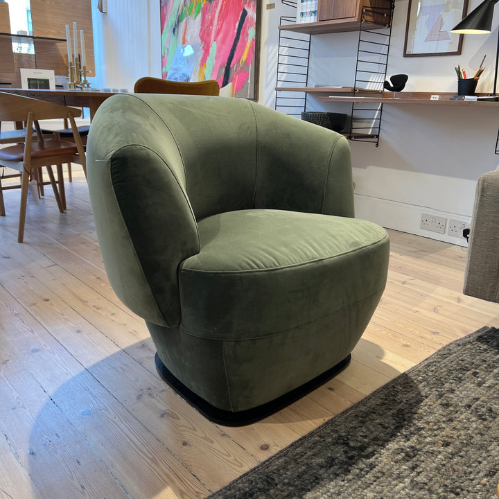 SAVE 70% Ex-Display Confident Armchair