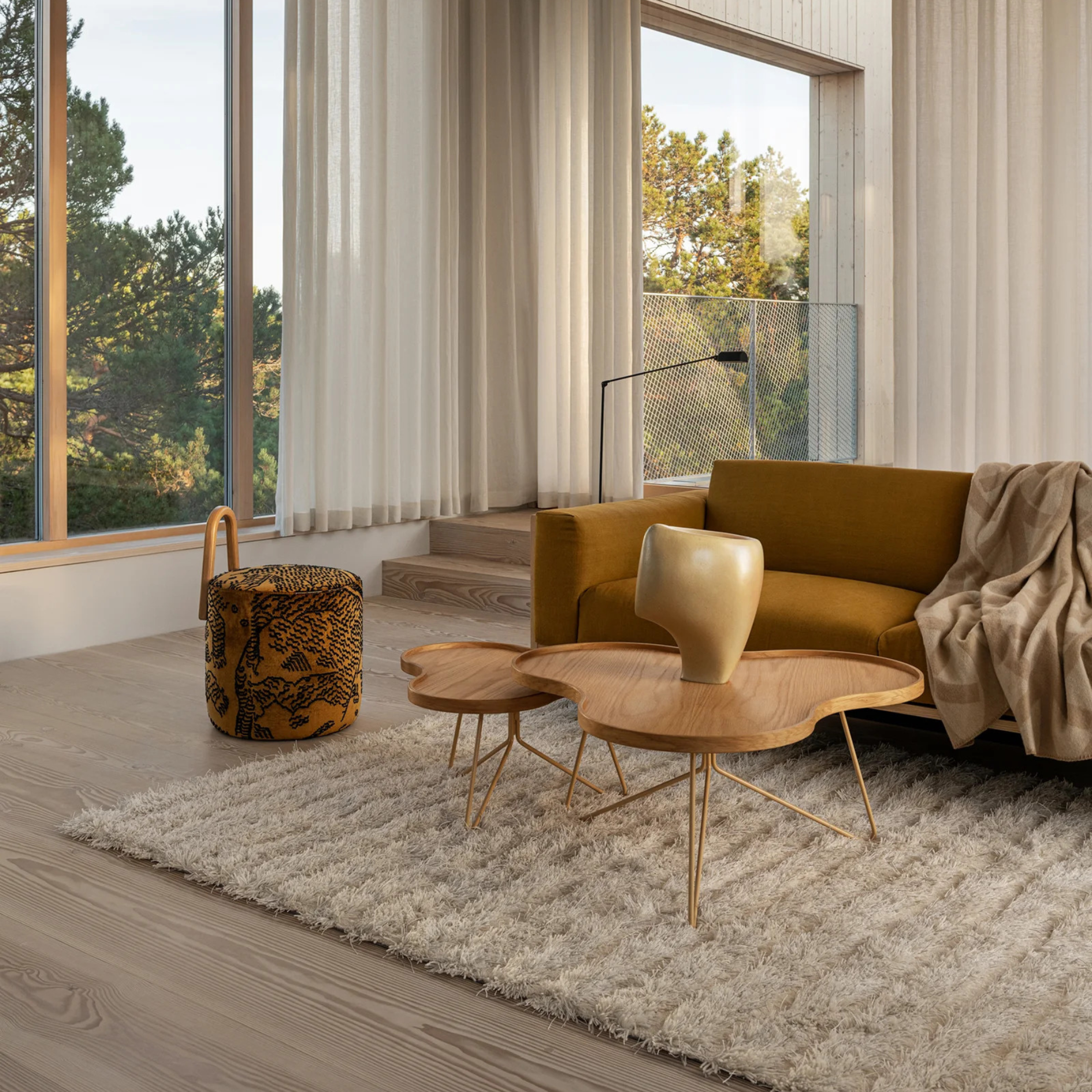 Flower Mono Table – Nordic Living by Biehl