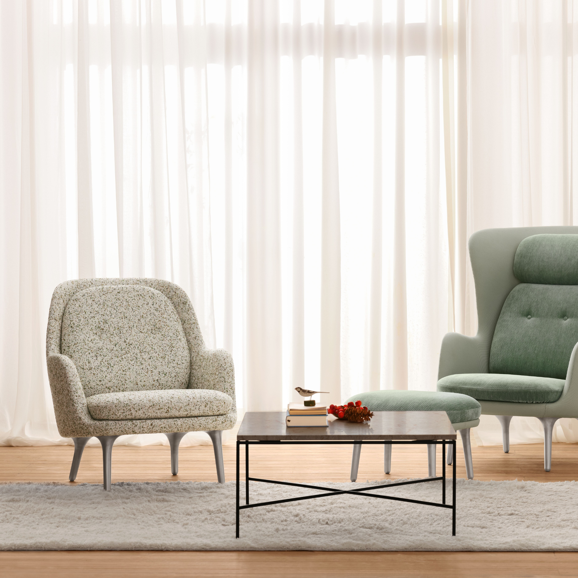 Fri Lounge Chair Metal Base