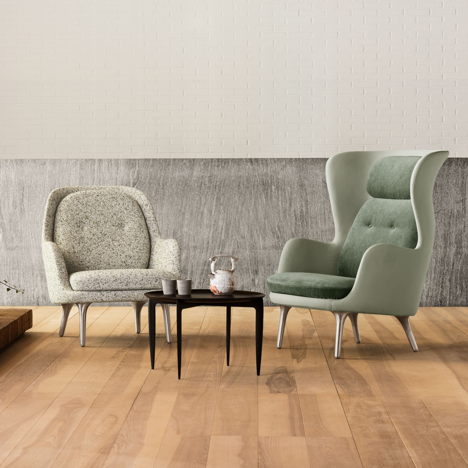 Fri Lounge Chair Metal Base