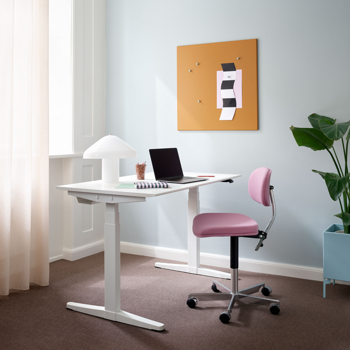 Montana HiLow 3 Work Desk