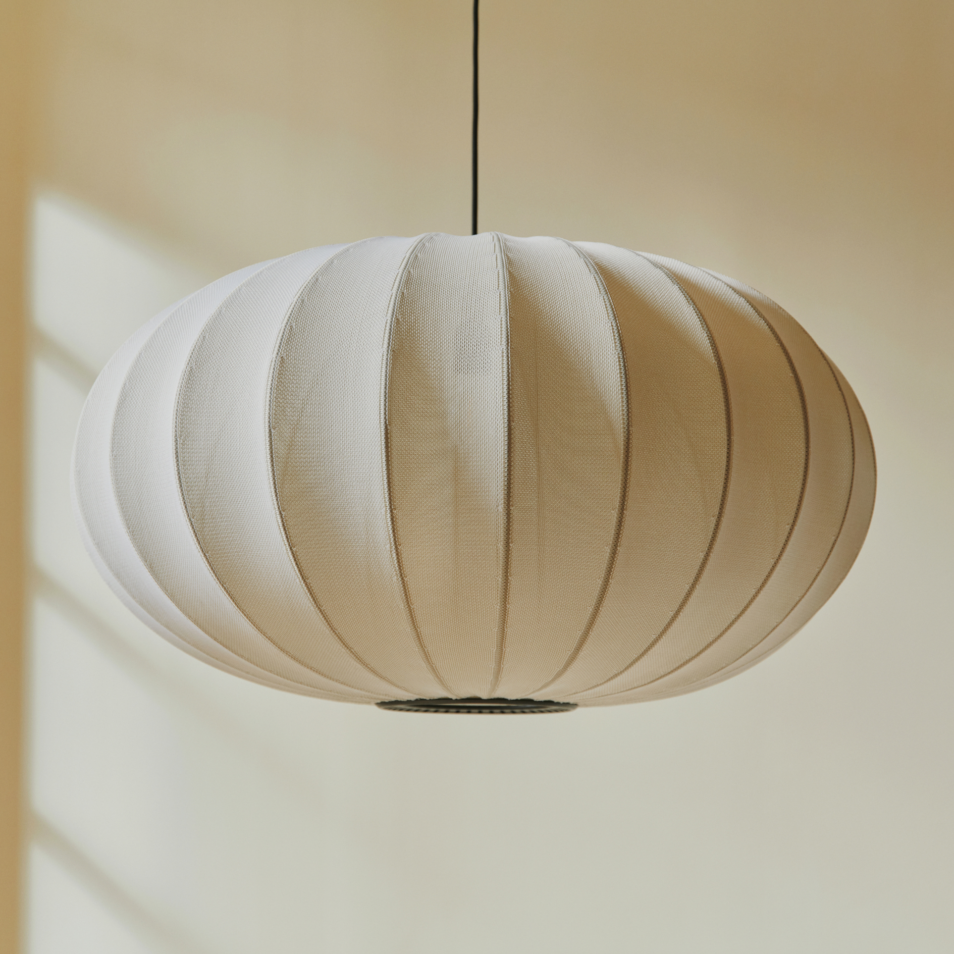 Knit-Wit Ø57 Oval Pendant