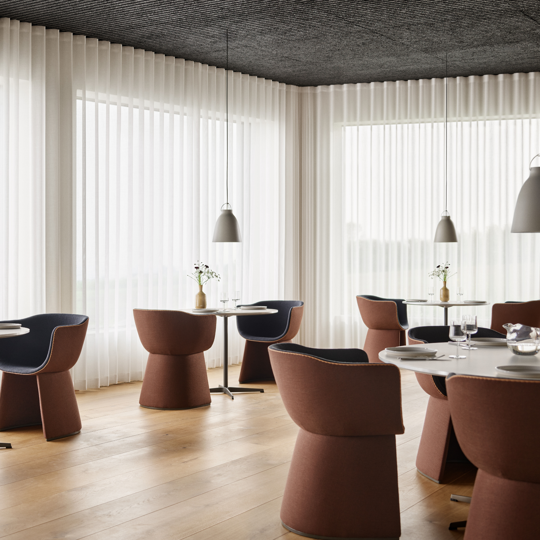 Monolit Dining Chair