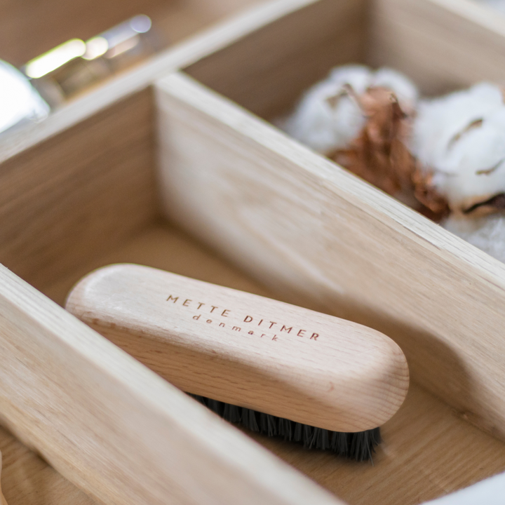 Nail Brush Clean