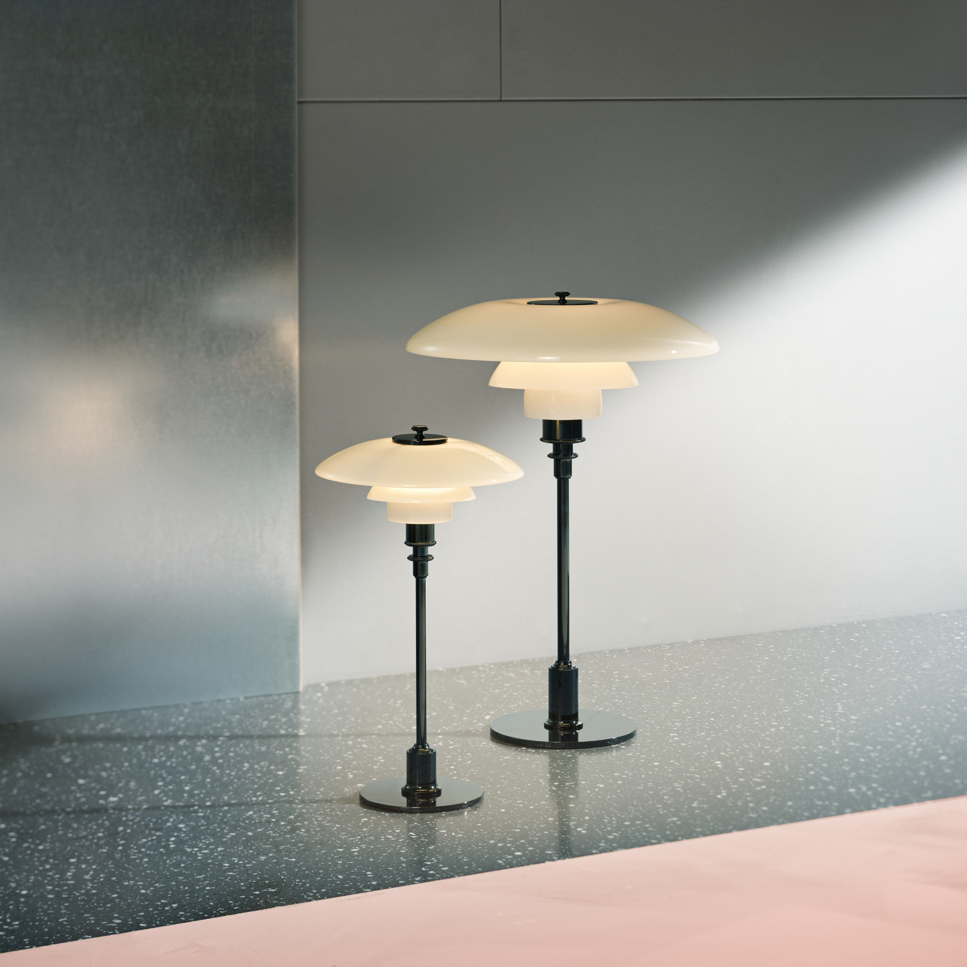 PH 3½-2½ Table Lamp