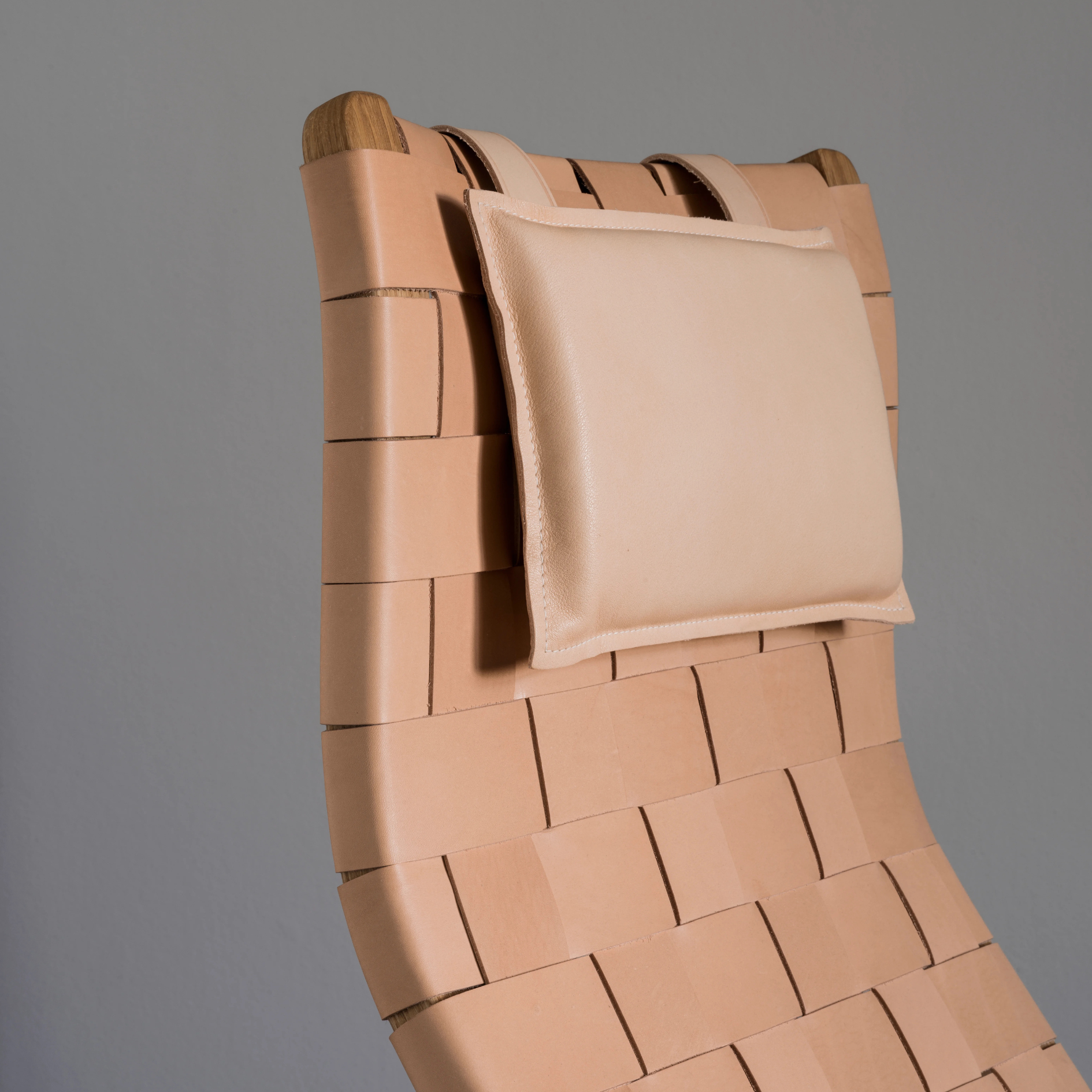 Primo Easy Chair High Back