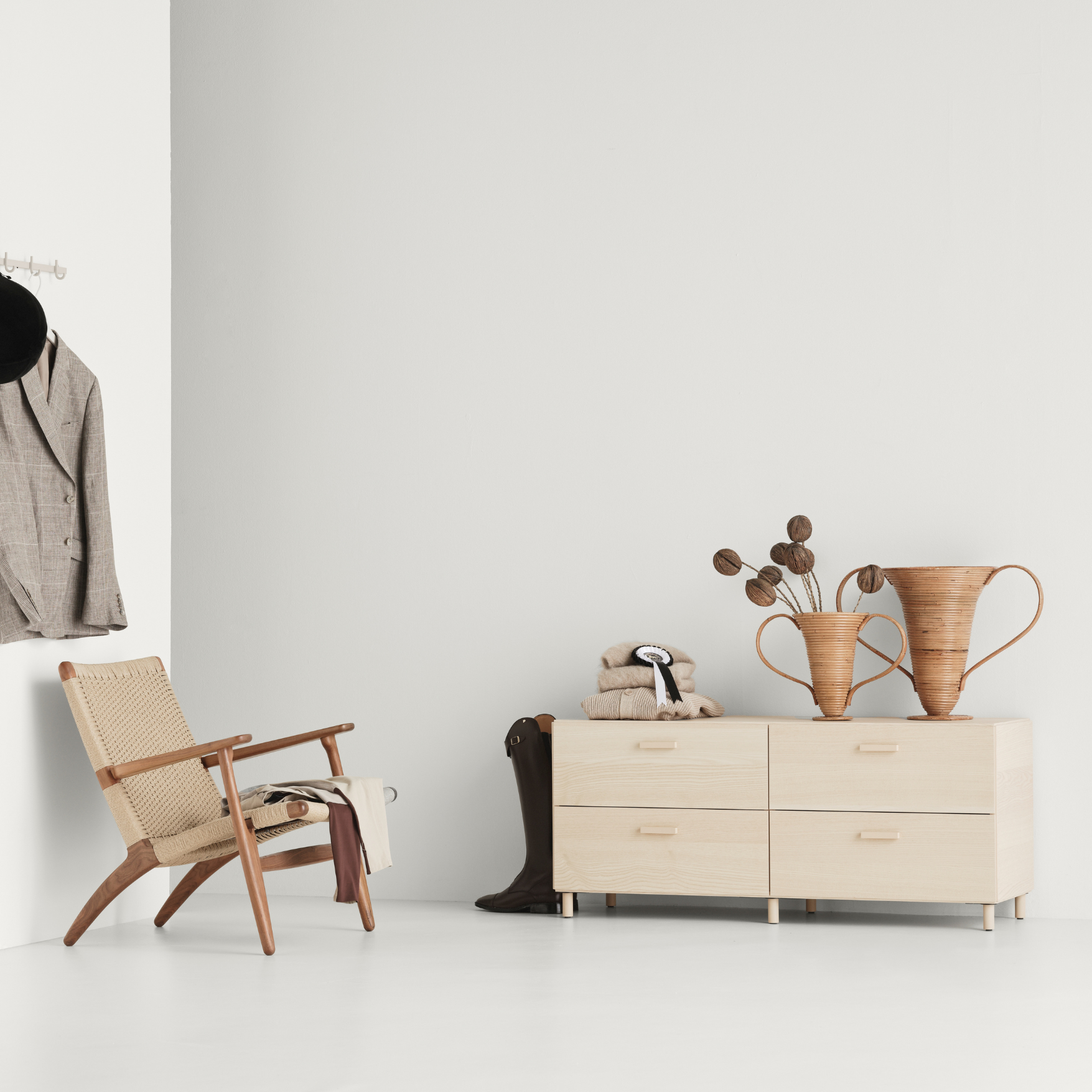 Relief Chest of Drawers Low