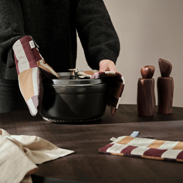 Section Pot Holder