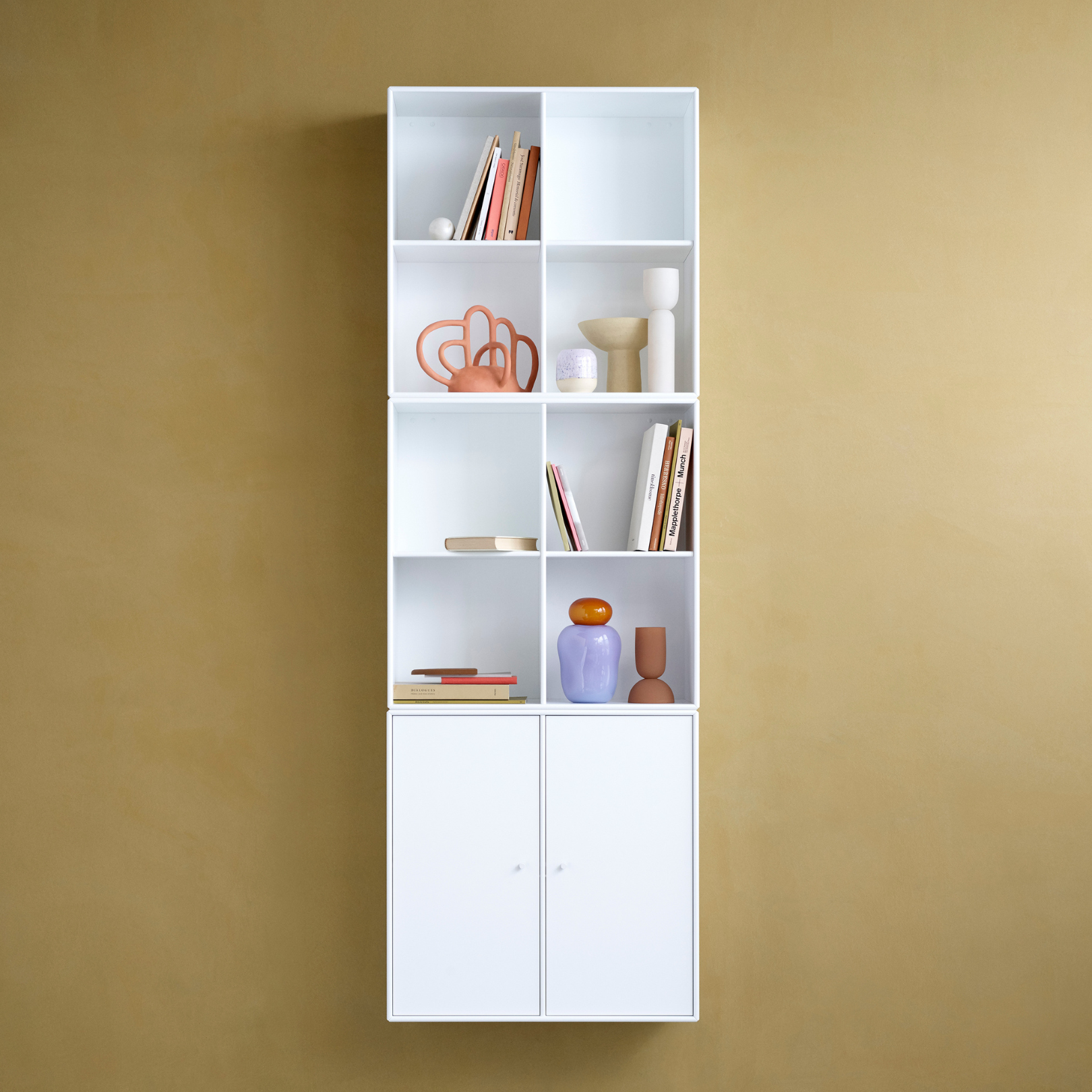 Montana Show Bookcase