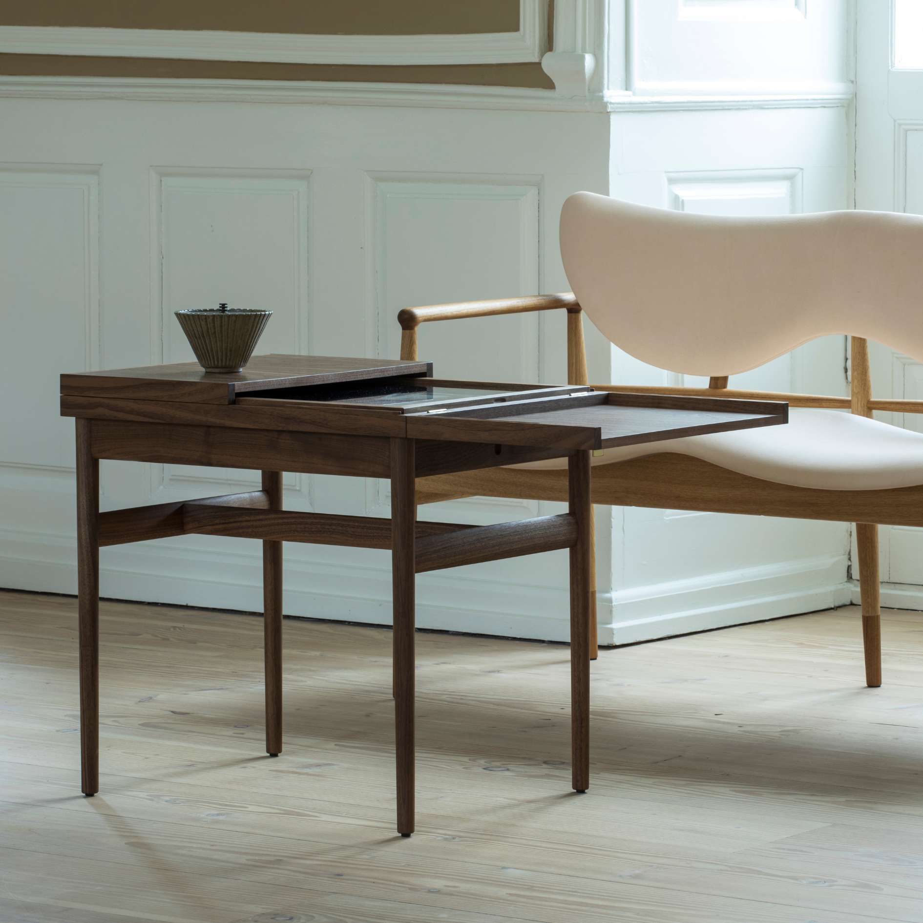 The Art Collector's Table