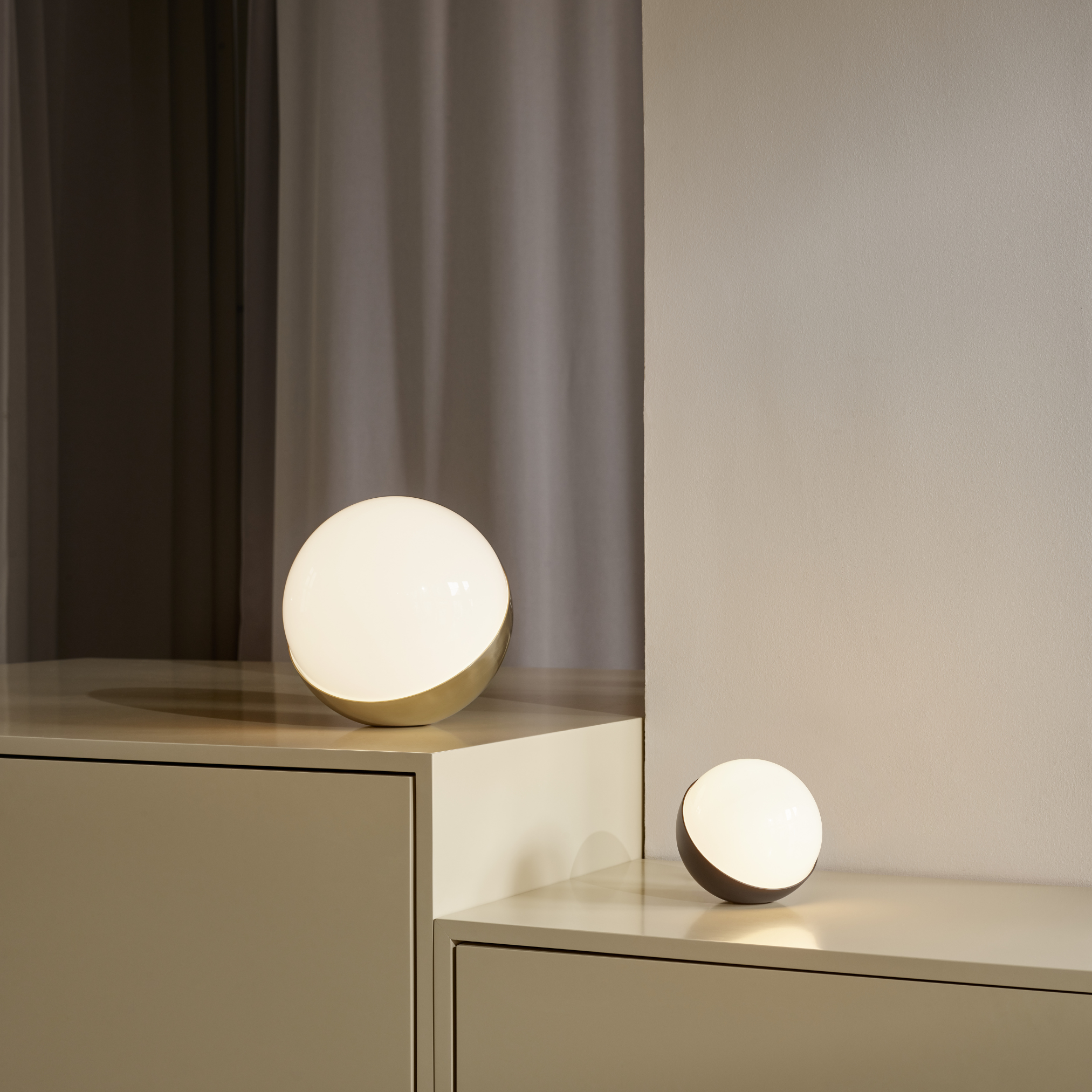 VL Studio Table/Floor Lamp