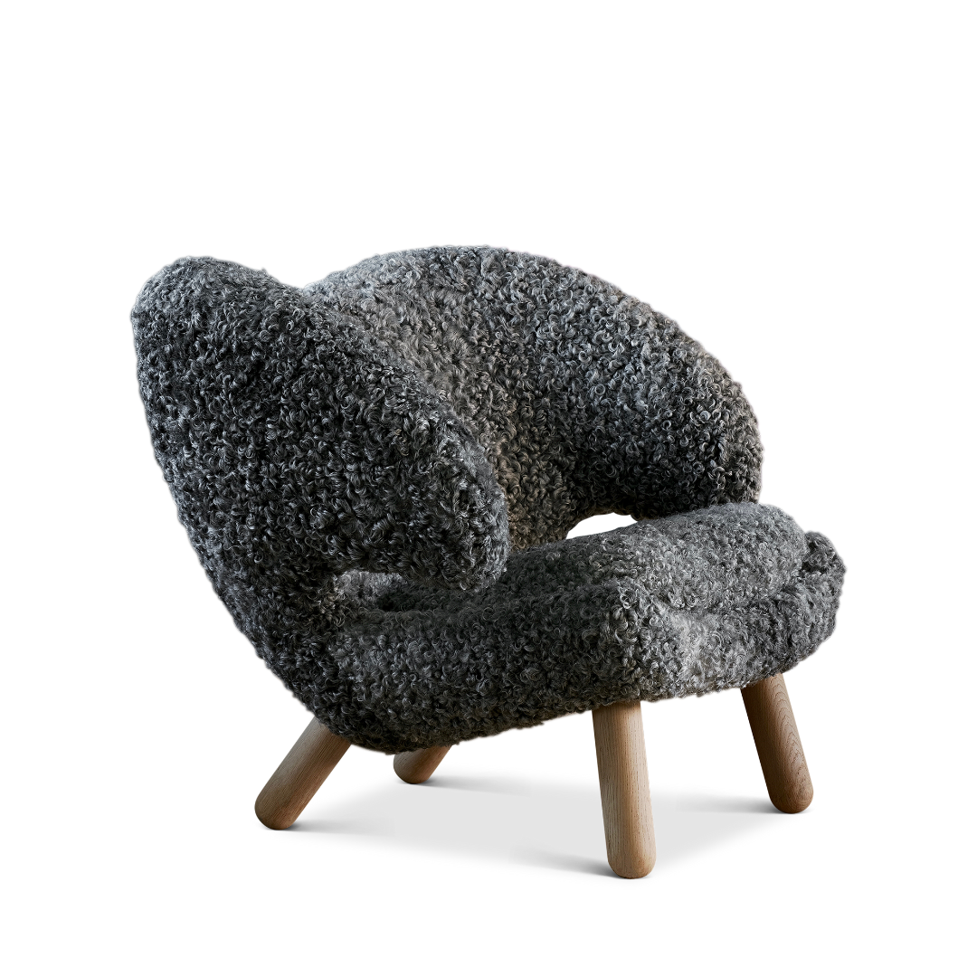 Pelican Chair in Gotland Sheep Skin