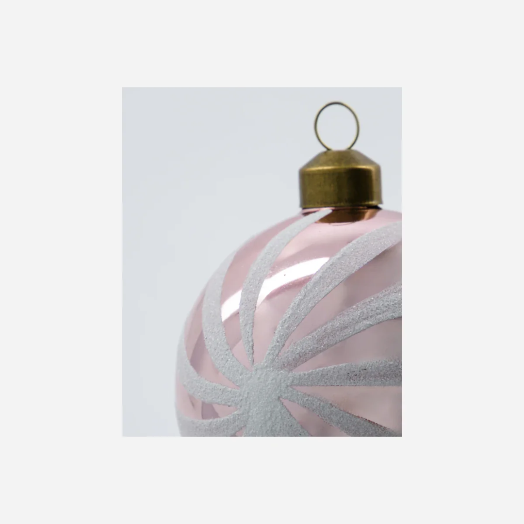 Delic Ornament