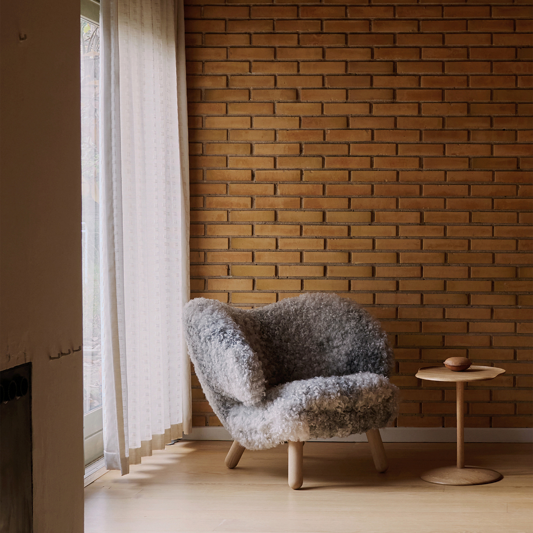 Pelican Chair in Gotland Sheep Skin