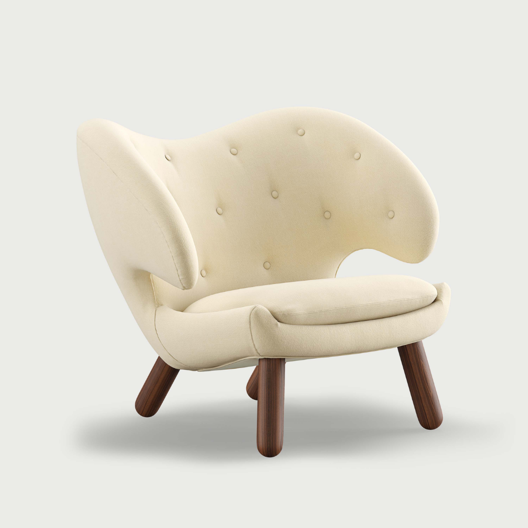 Pelican Chair with Buttons