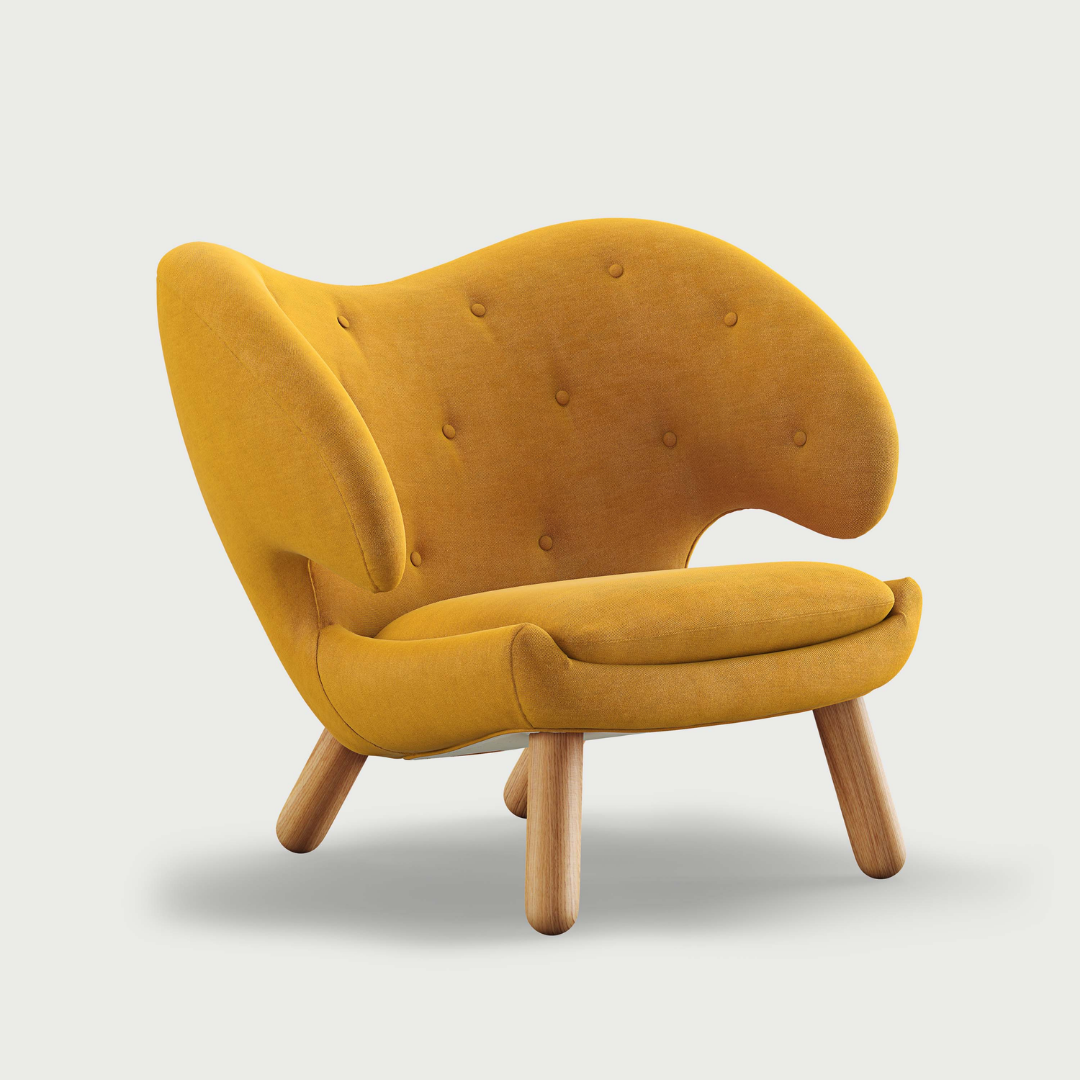 Pelican Chair with Buttons