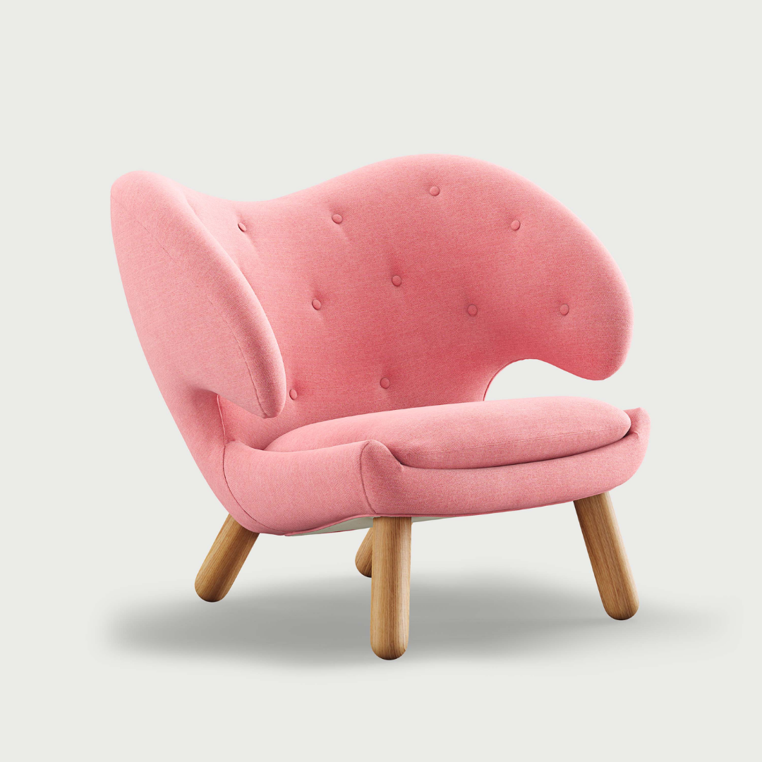 Pelican Chair with Buttons