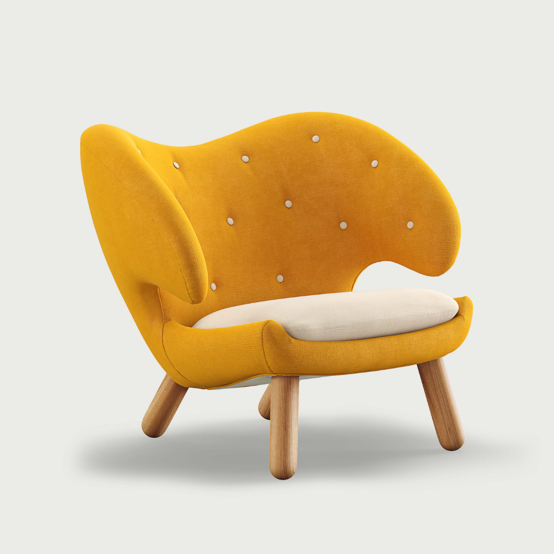 Pelican Chair with Buttons