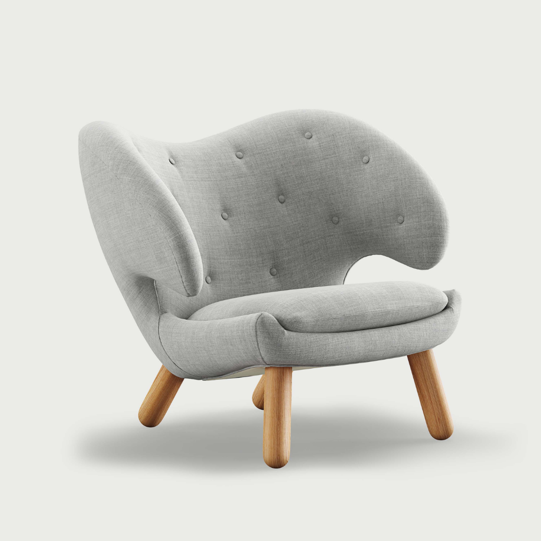 Pelican Chair with Buttons