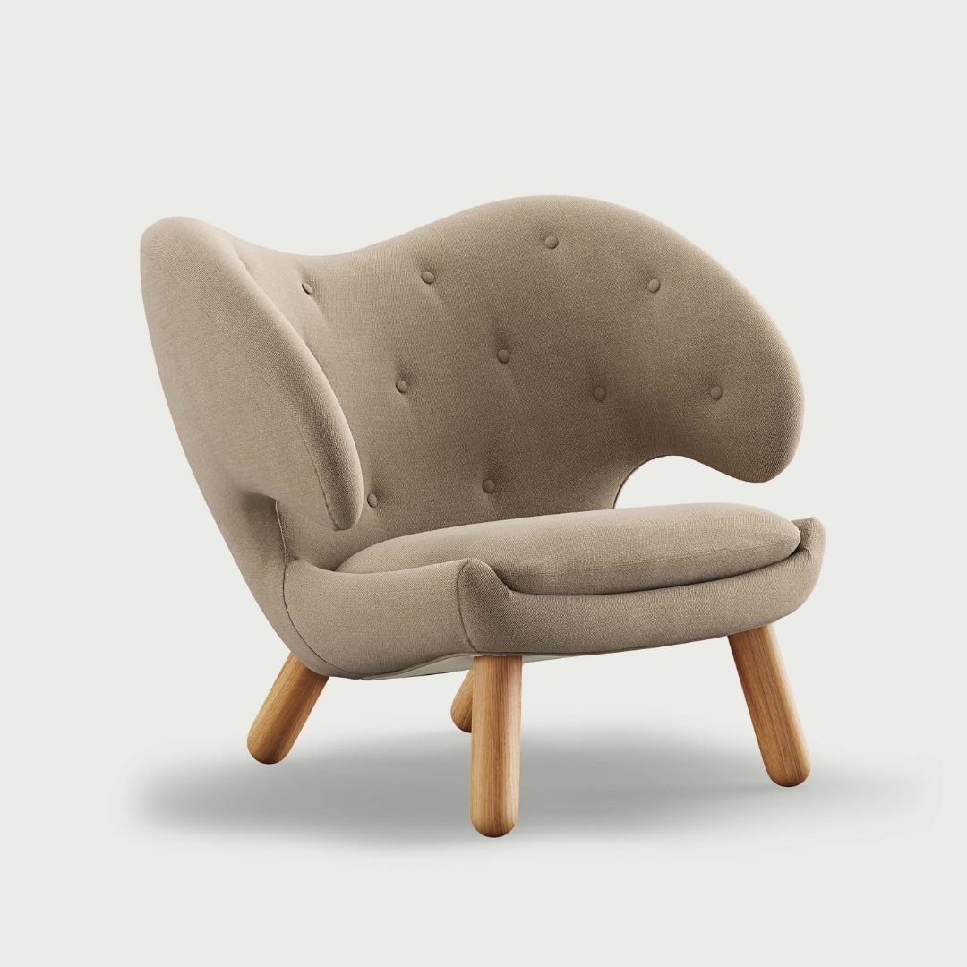 Pelican Chair with Buttons