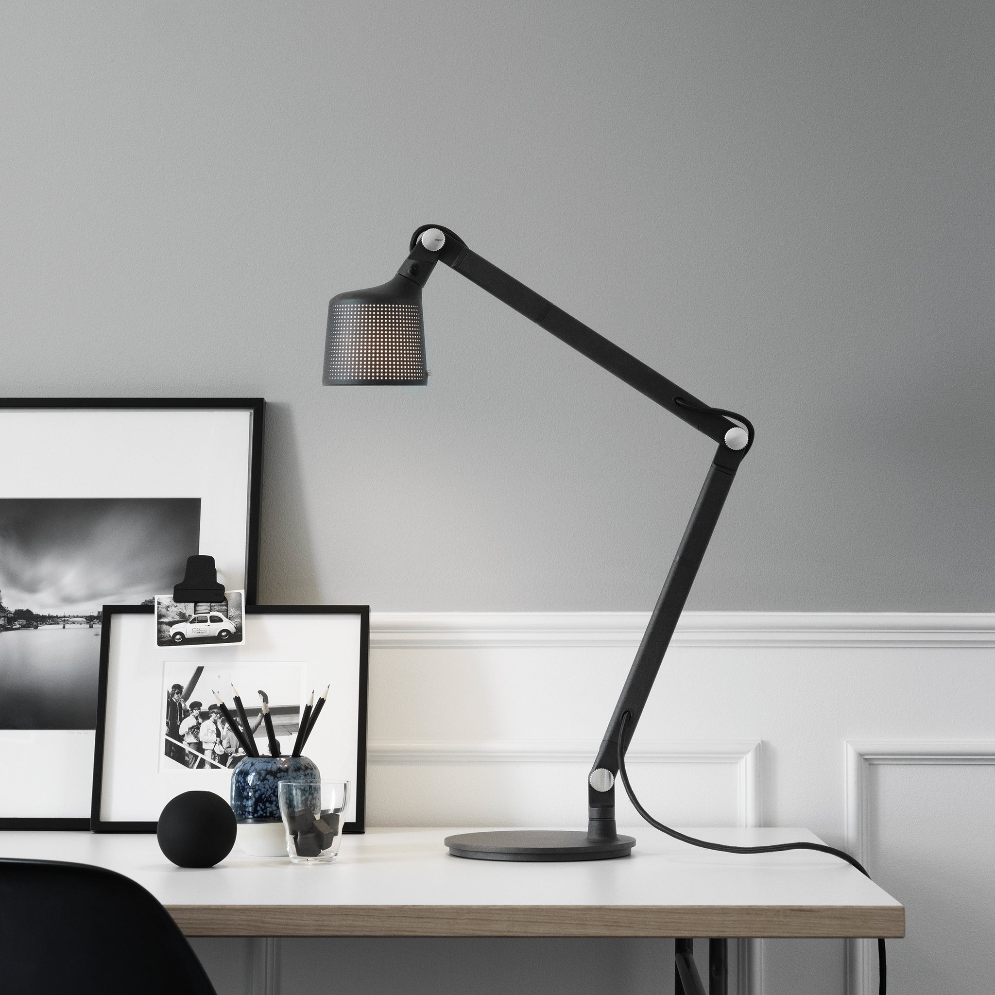 VIPP Desk Lamp